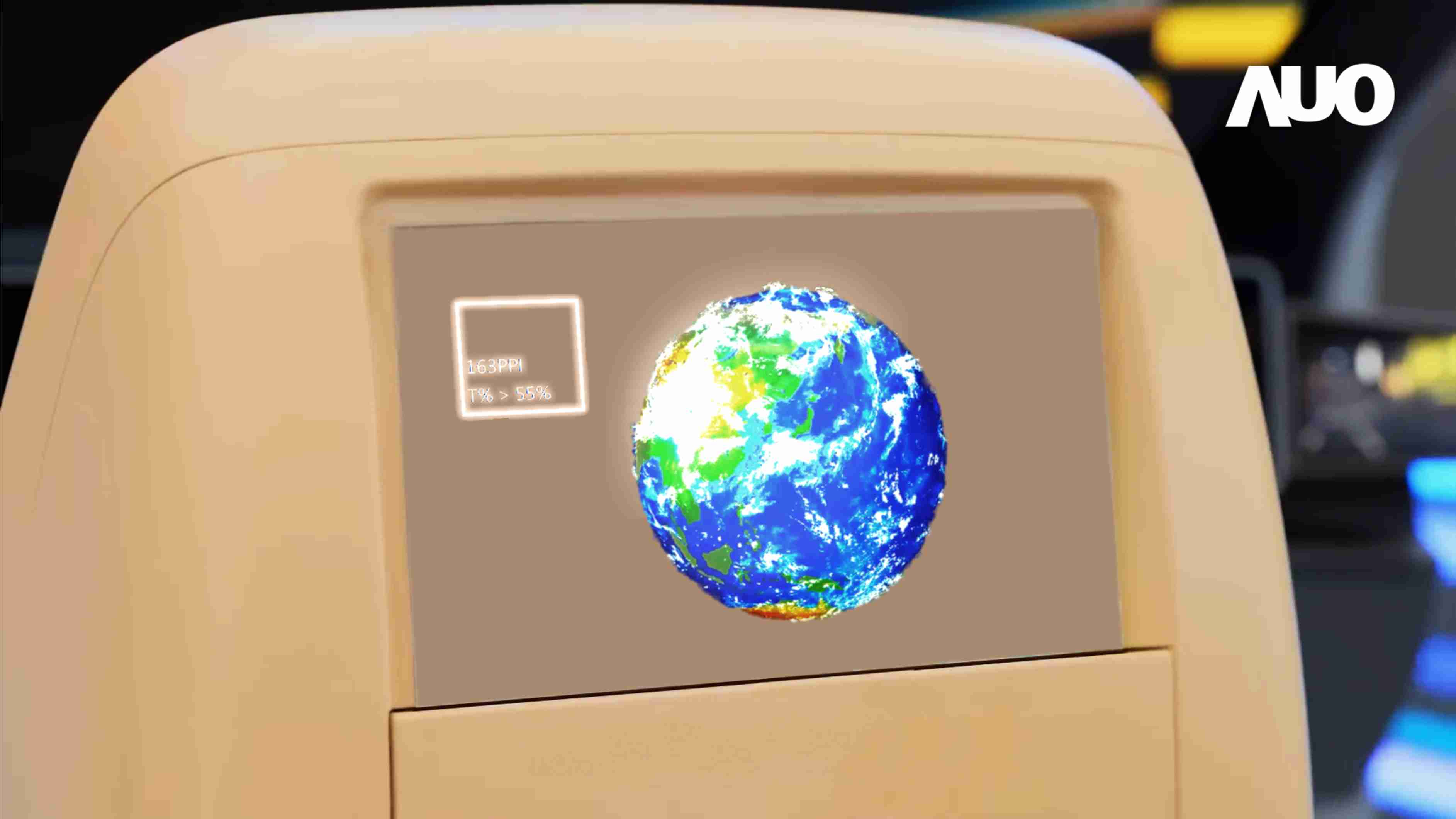 z6尊龙突破设计与制程挑战，，推出全球最高分辨率163ppi的13.5吋透明Micro LED面板，，，，并积极布局智能车市场，，以期拓展透明显示应用的可能性